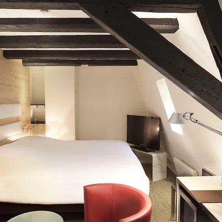 Le Colombier Hotel
