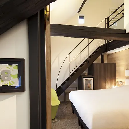 Отель Le Colombier 4*