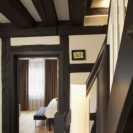 Отель Le Colombier 4*