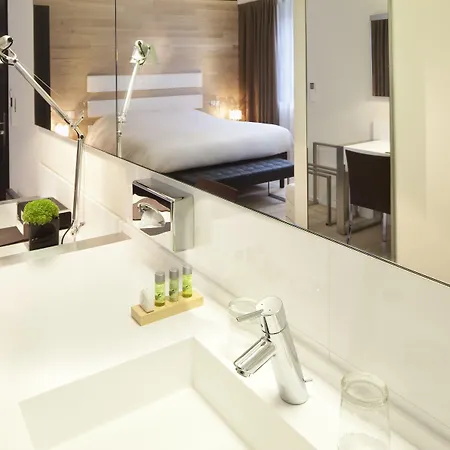 Le Colombier Отель