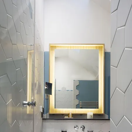 Готель Le Colombier 4*