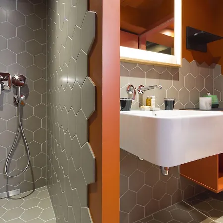Готель Le Colombier 4*