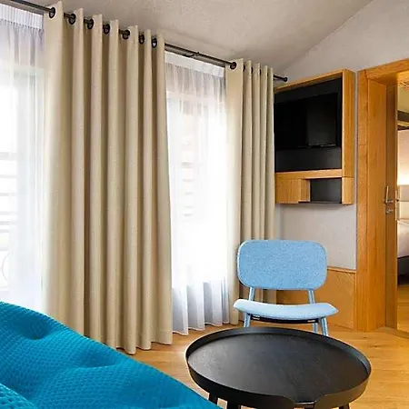 Le Colombier 4*