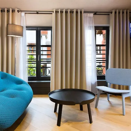 Le Colombier Отель 4*